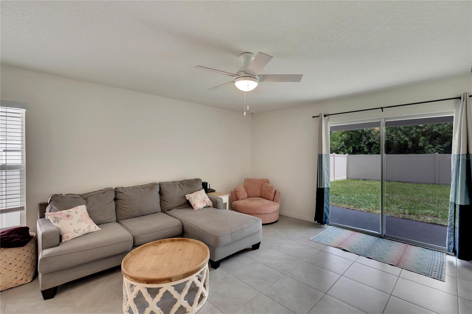 5547 LOGAN CAVE AVE — photo 9