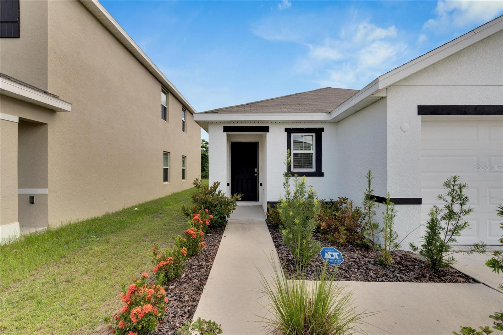 5547 LOGAN CAVE AVE — photo 3
