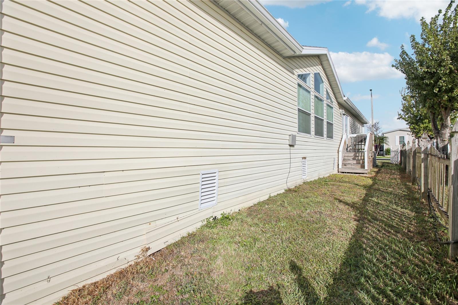 8420 FANTASIA PARK WAY — photo 40