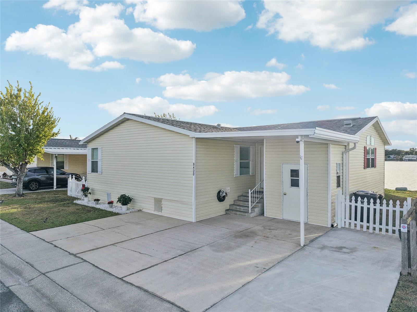 8420 FANTASIA PARK WAY — photo 47