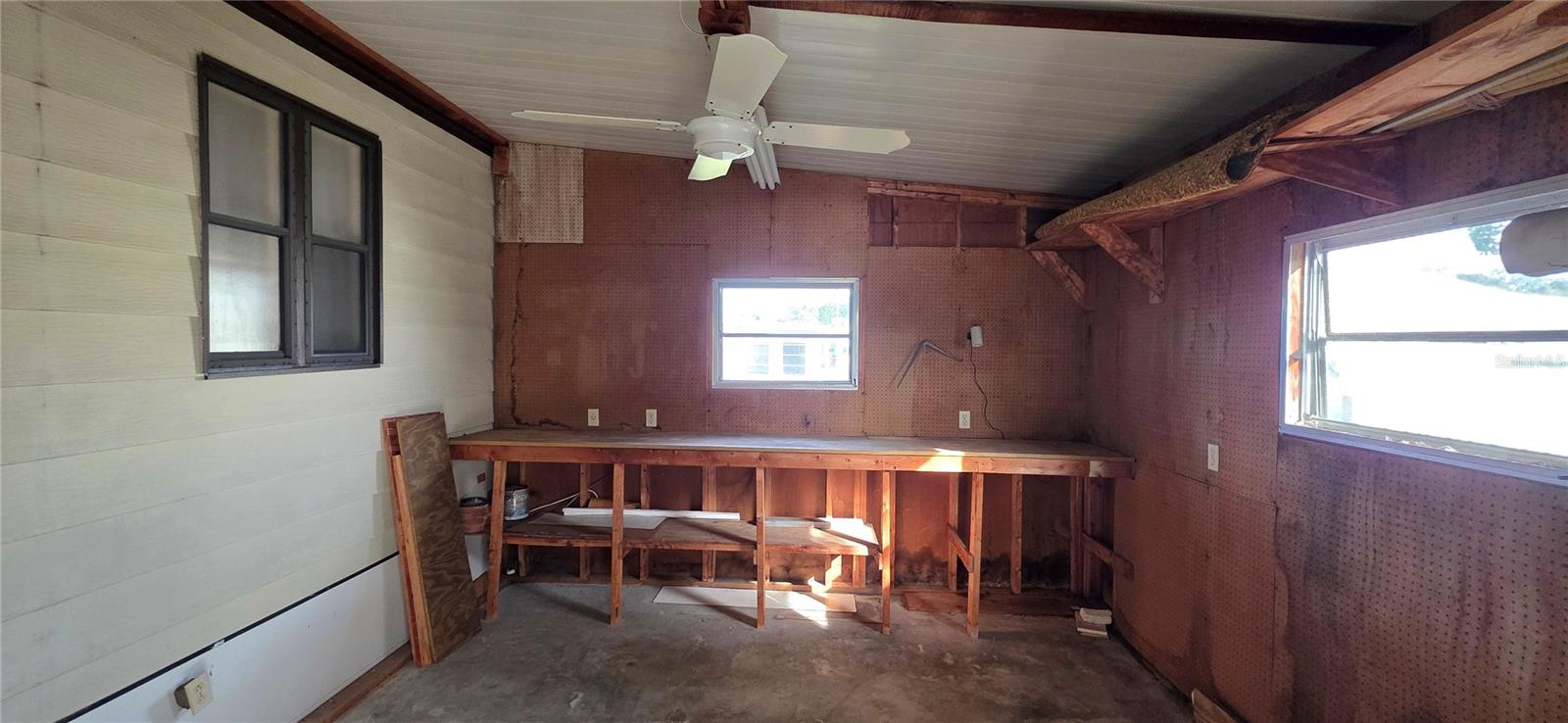 5650 BENTON ST — photo 11