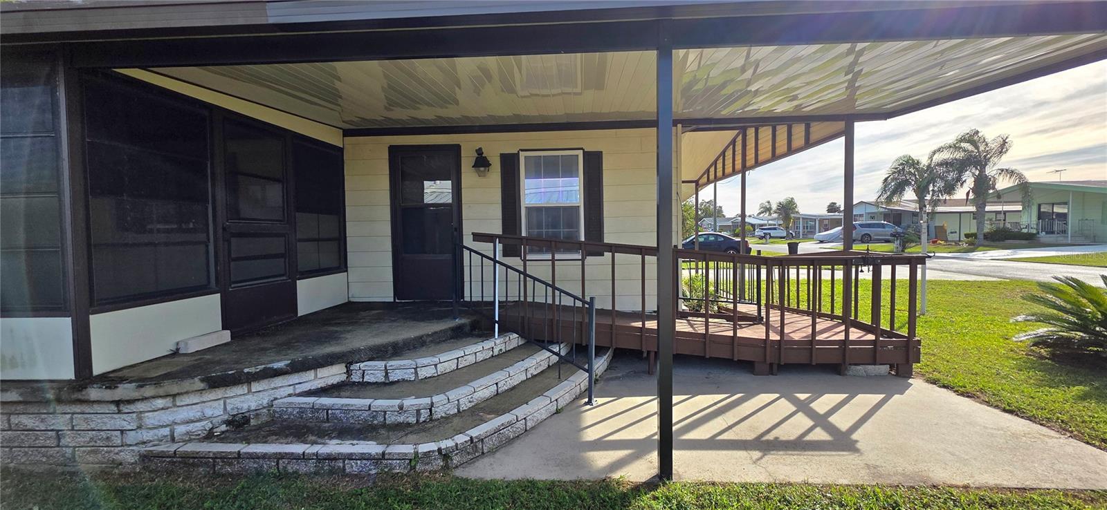 5650 BENTON ST — photo 3