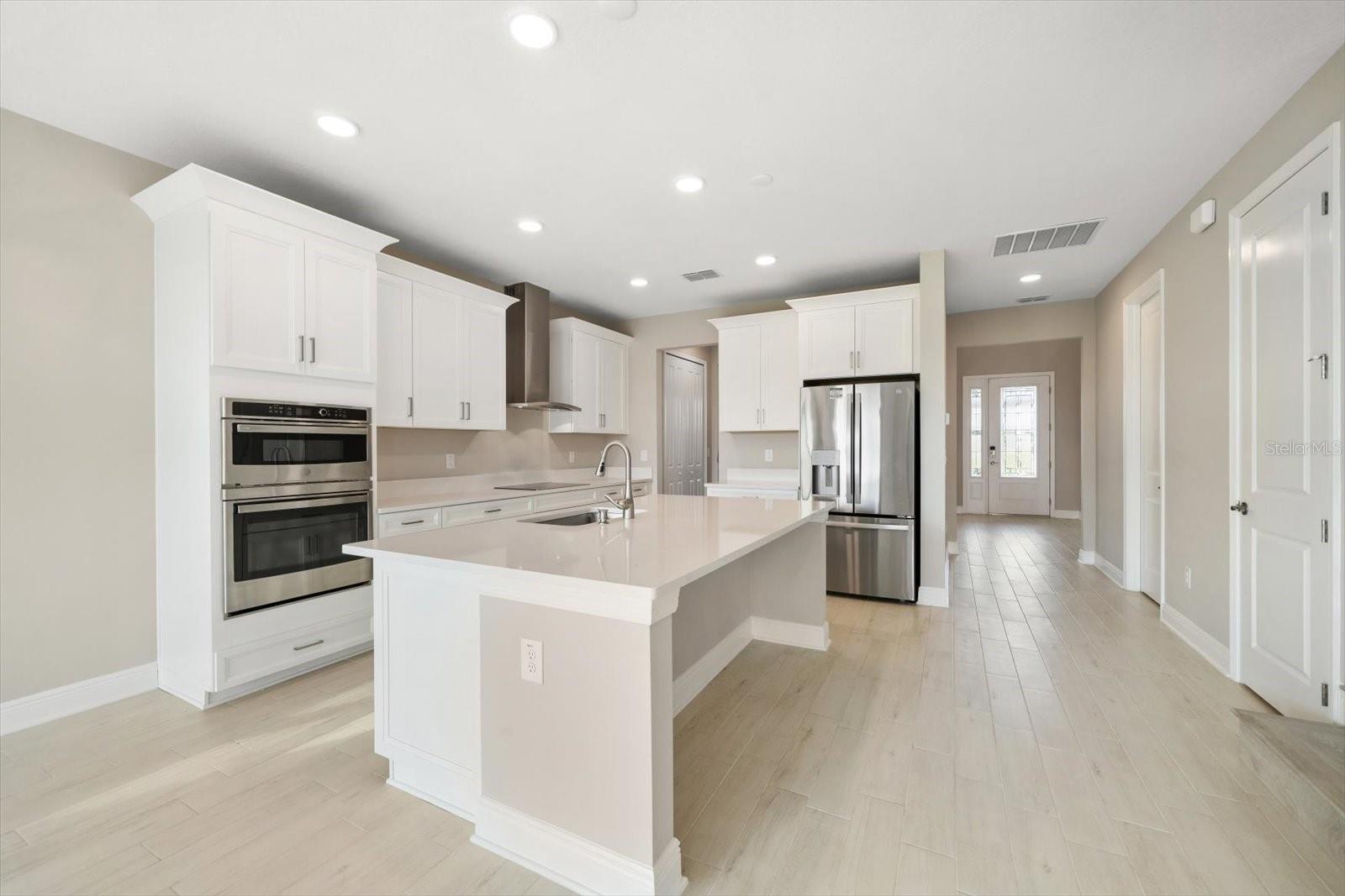 5707 MAYDALE AVE — photo 4