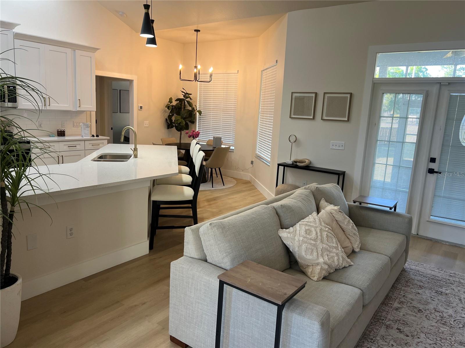 37015 WALDO DR — photo 3