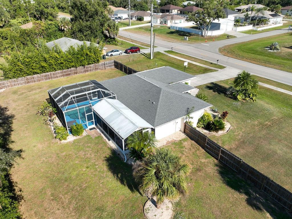 3357 N CHAMBERLAIN BLVD — photo 41
