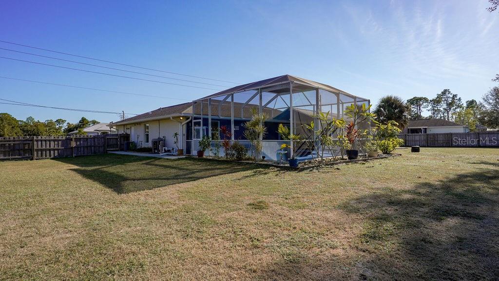 3357 N CHAMBERLAIN BLVD — photo 6