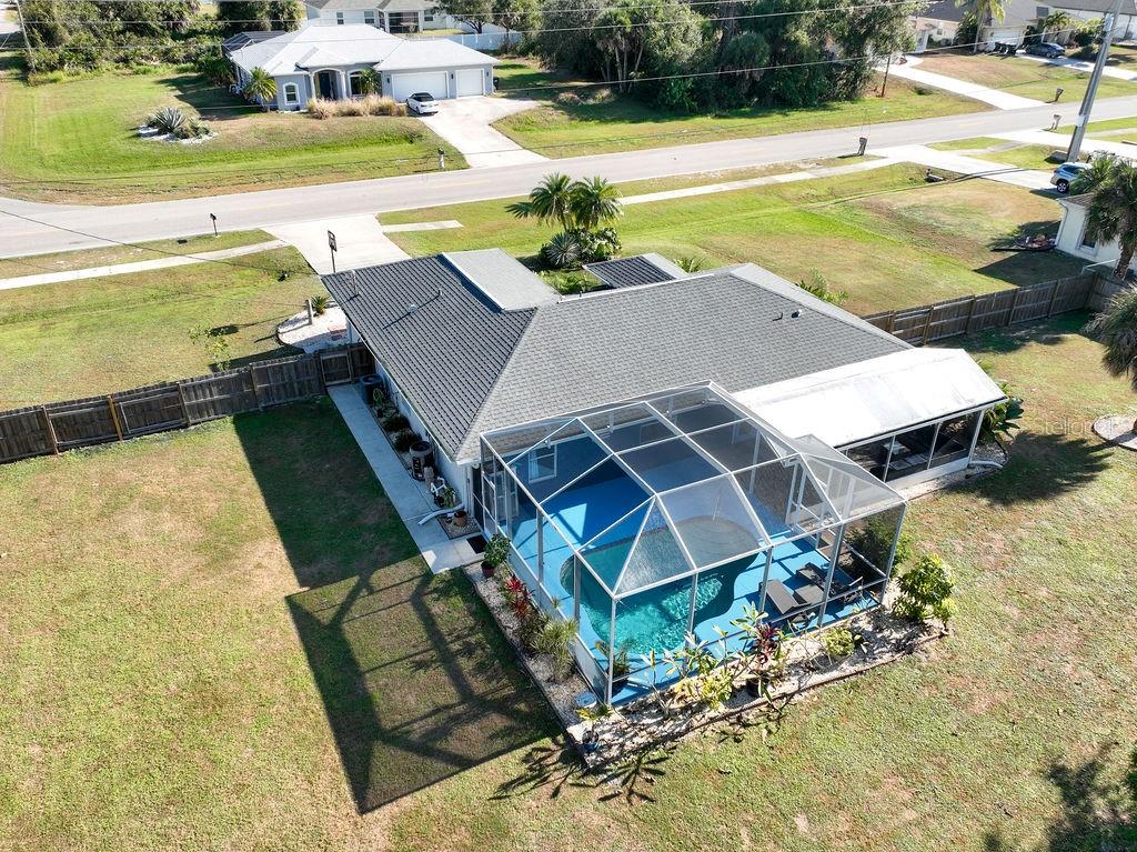 3357 N CHAMBERLAIN BLVD — photo 42