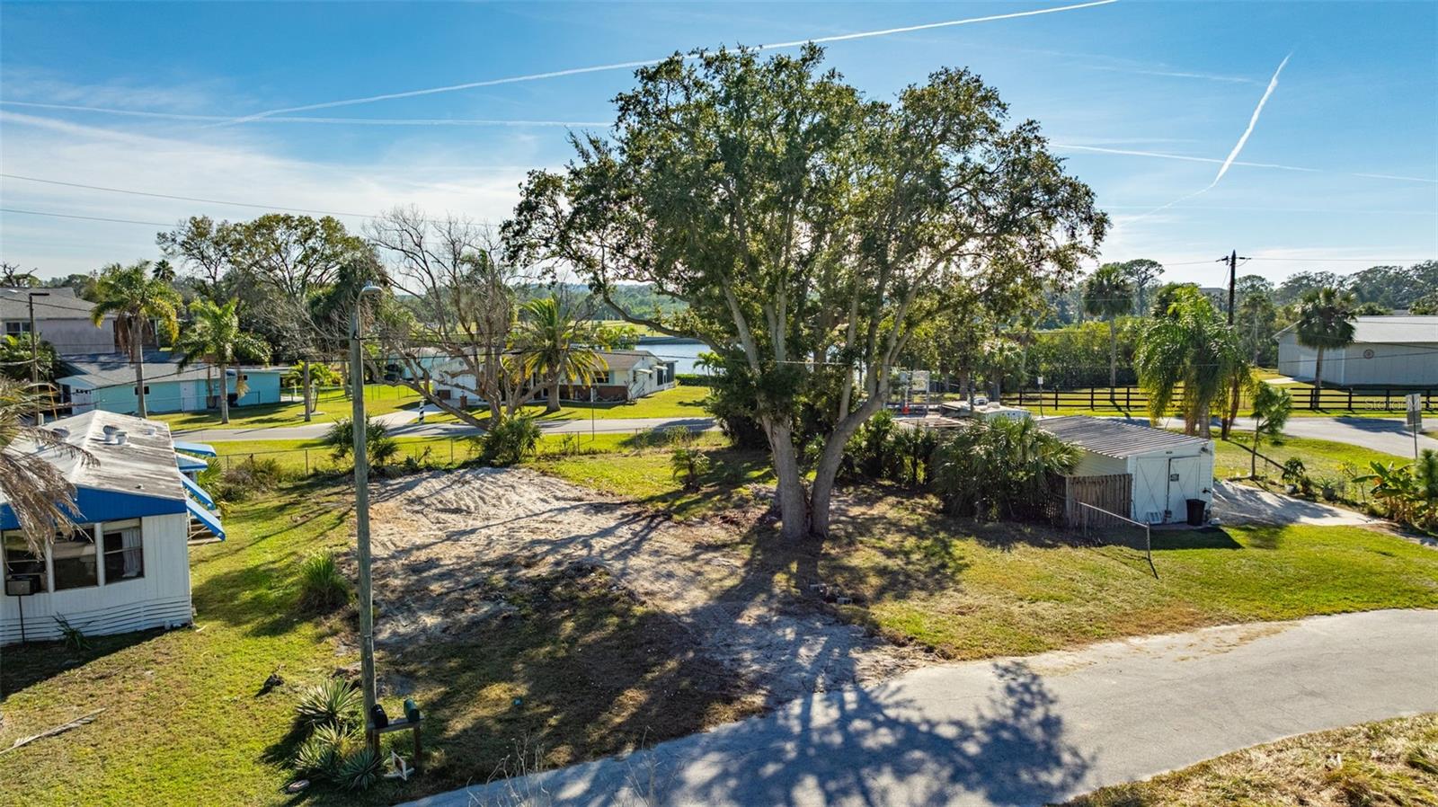 4836 SNUG HARBOR RD — photo 3
