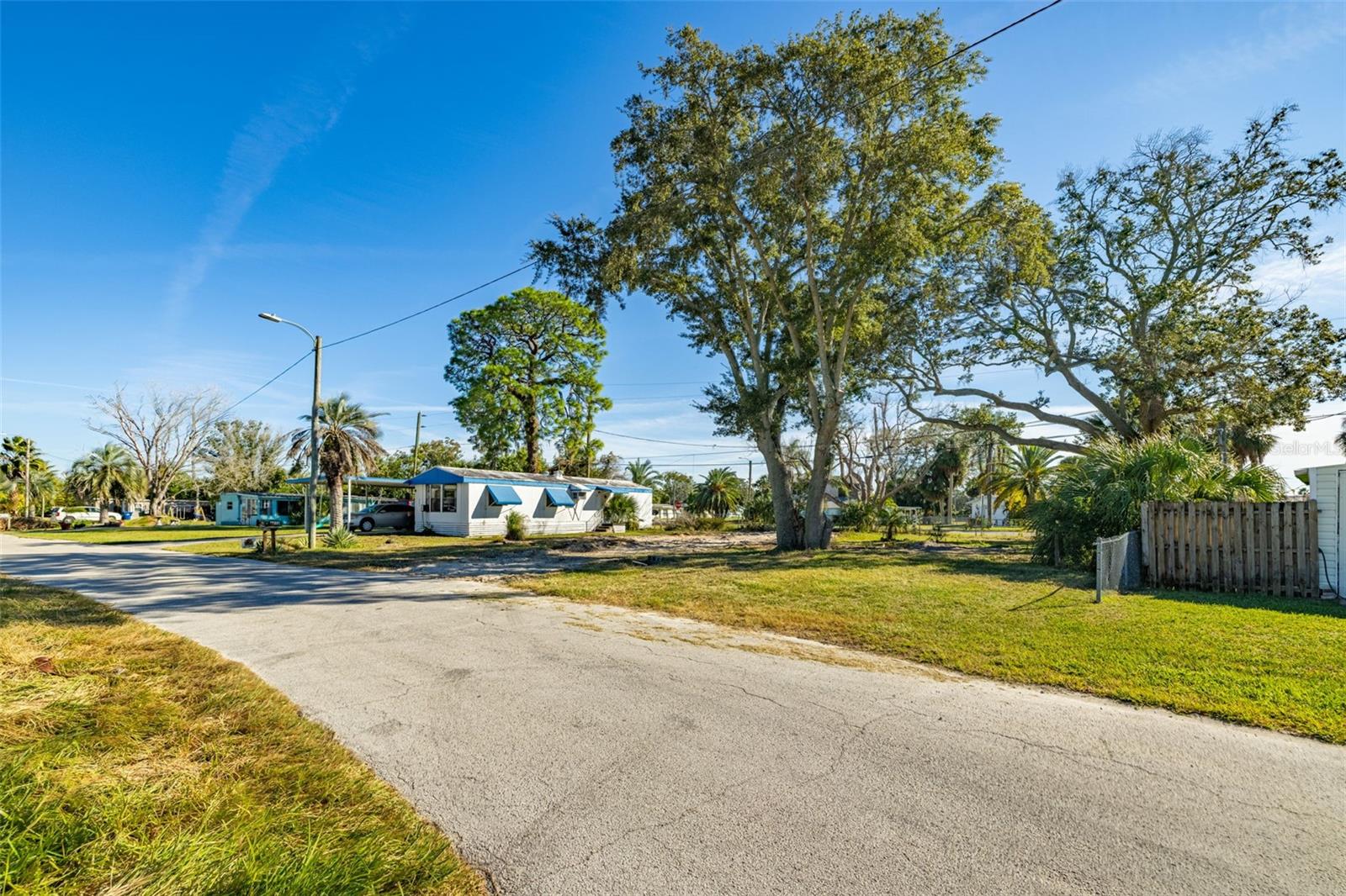 4836 SNUG HARBOR RD — photo 7