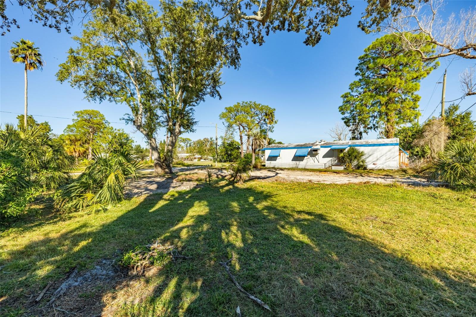 4836 SNUG HARBOR RD — photo 10