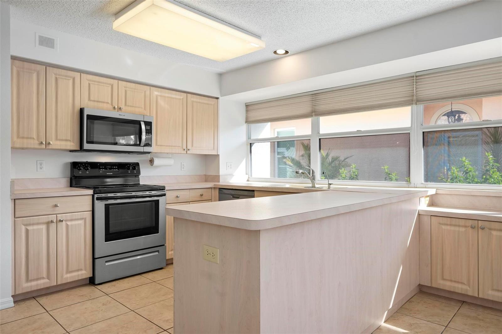4310 TURNBERRY CT — photo 20