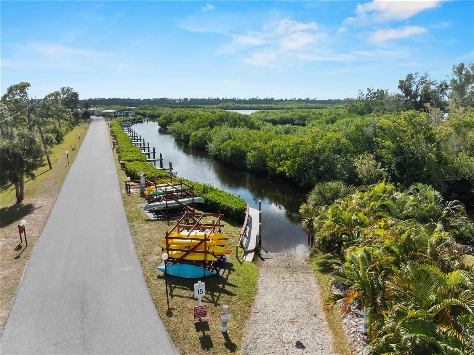 154 RAROTONGA RD — photo 34