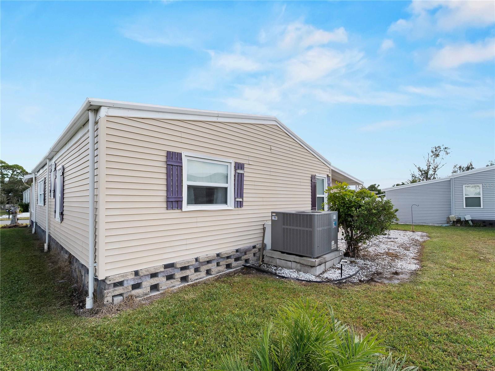 154 RAROTONGA RD — photo 26