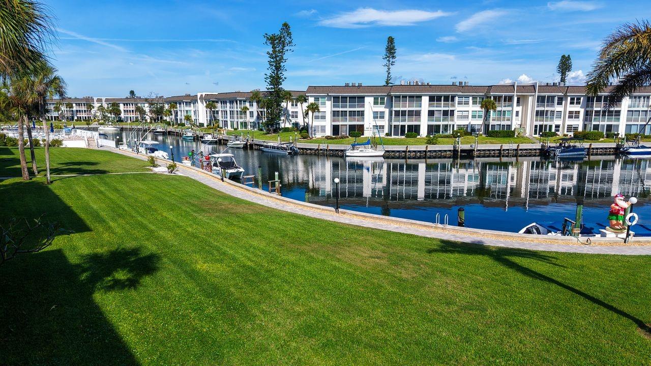 4350 CHATHAM DR #Unit E-208 — photo 40