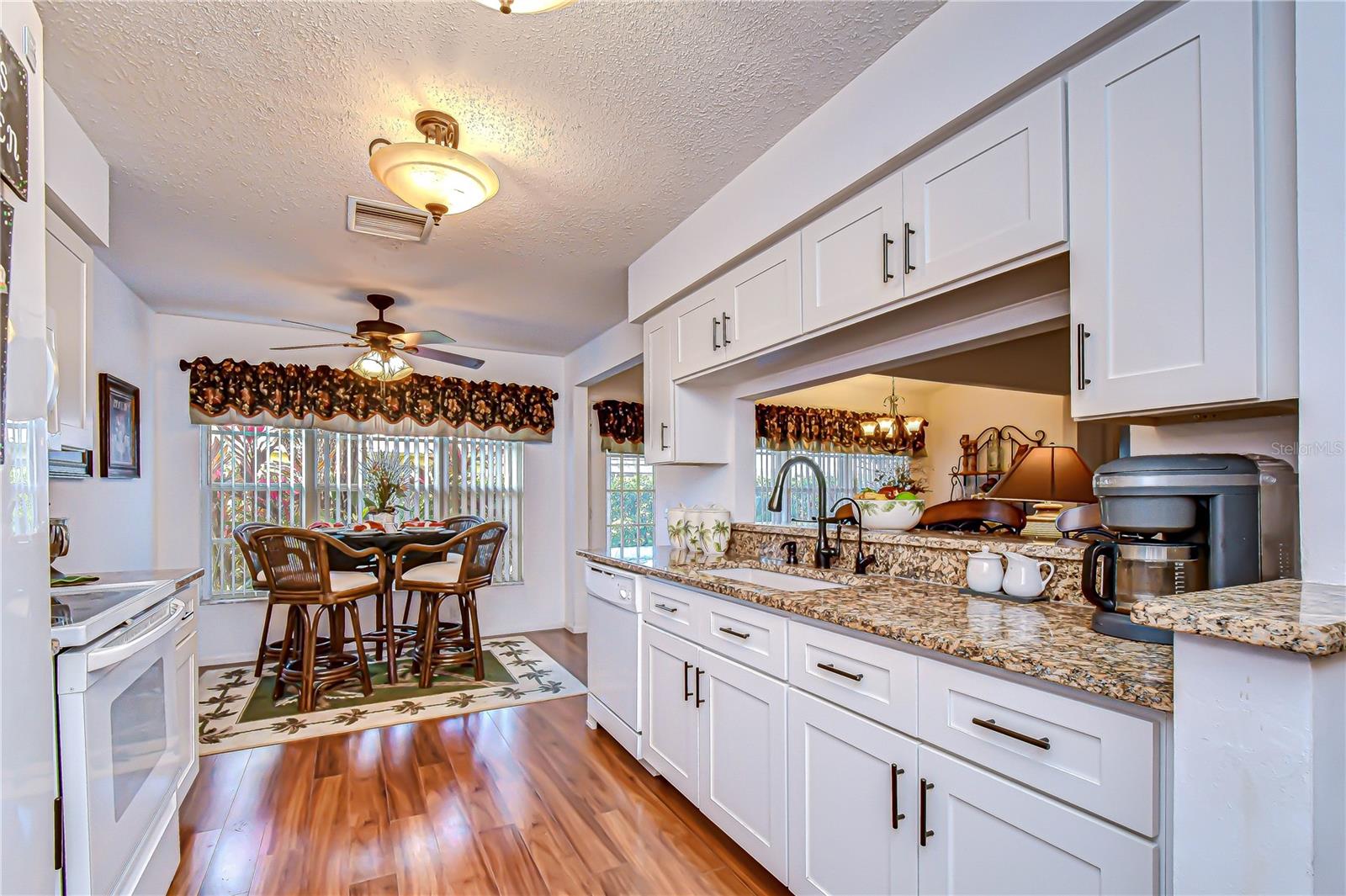 6543 PINE WALK DR — photo 18