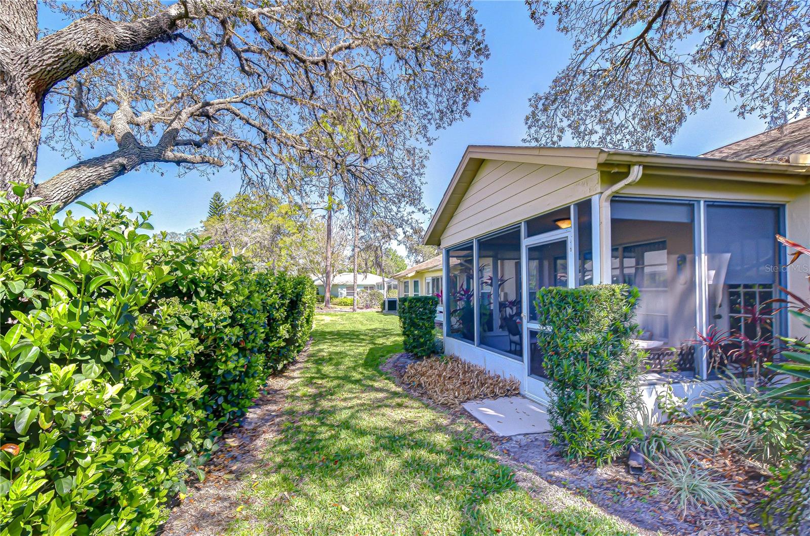 6543 PINE WALK DR — photo 40