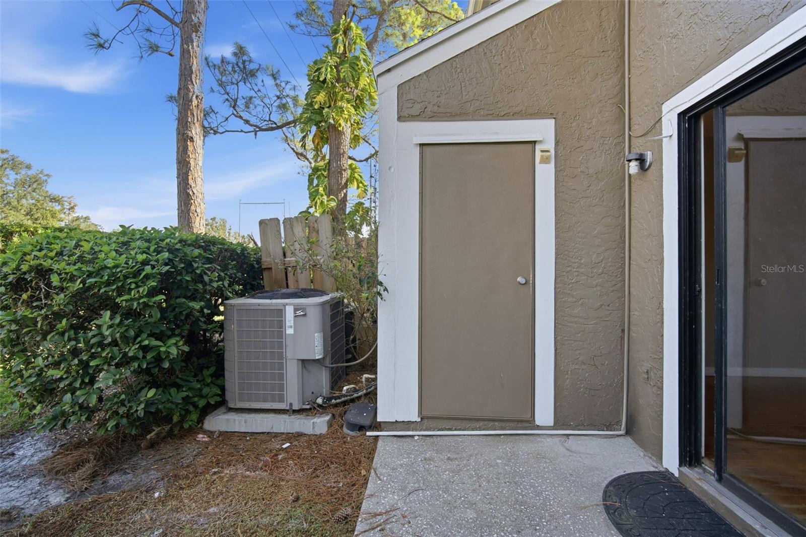 16545 LAKE BRIGADOON CIR — photo 27