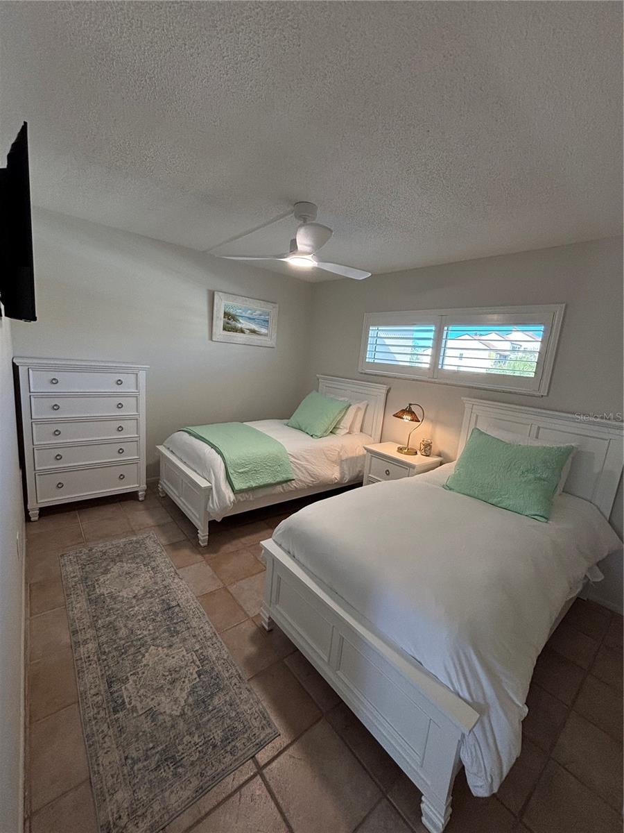 1250 N PORTOFINO DR #303 — photo 15