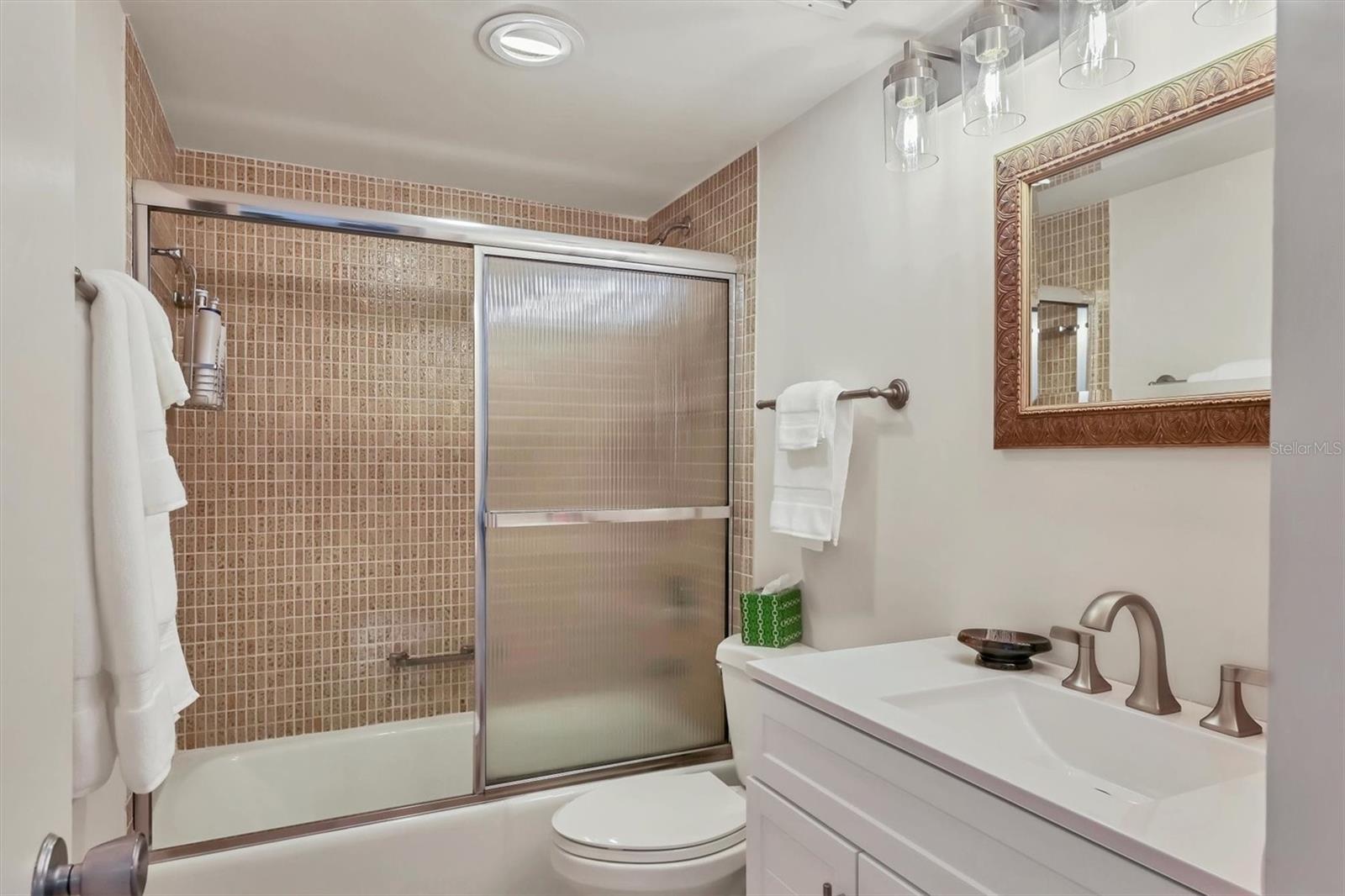 1250 N PORTOFINO DR #303 — photo 14