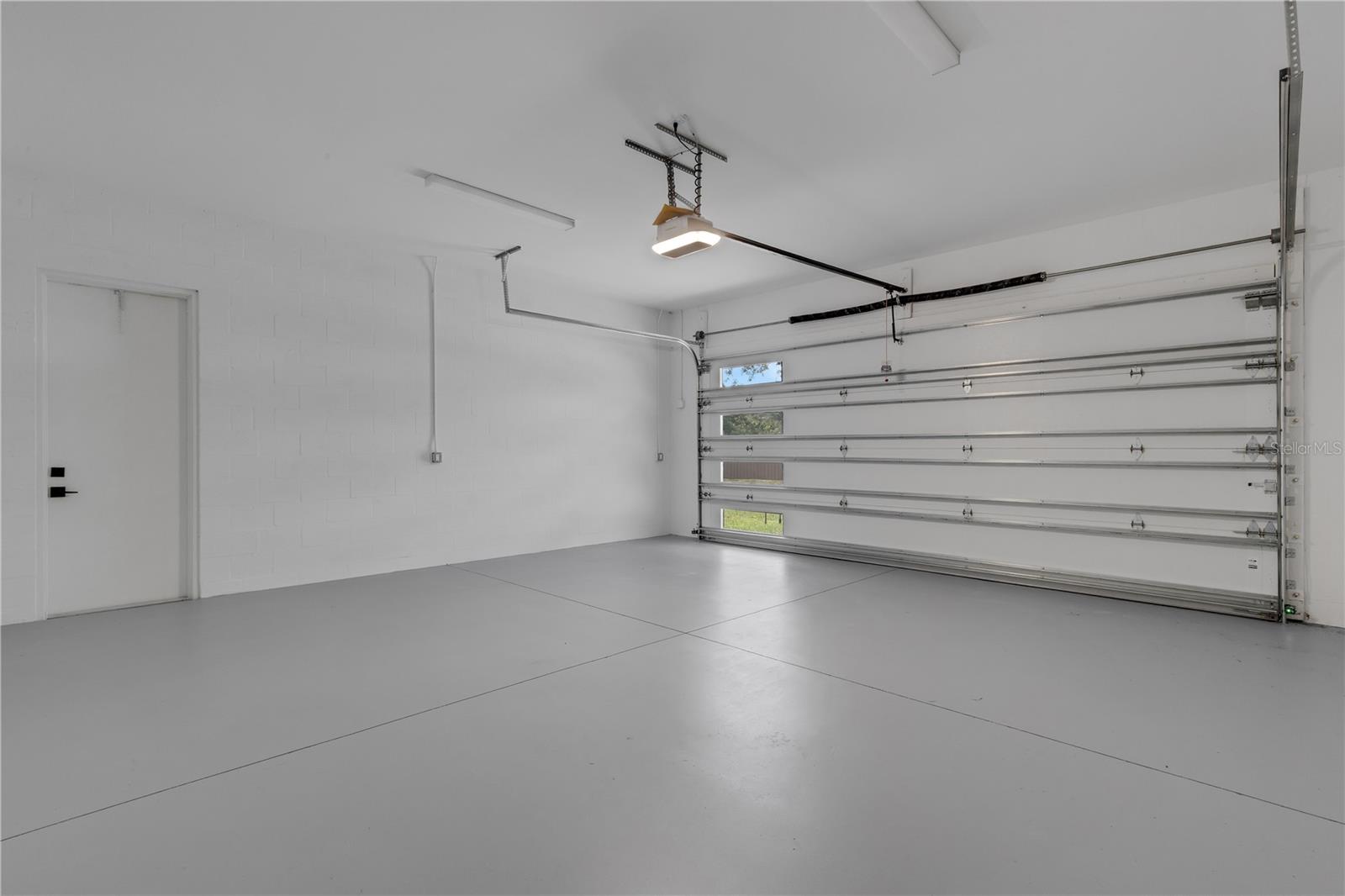 2069 HIBISCUS ST — photo 41