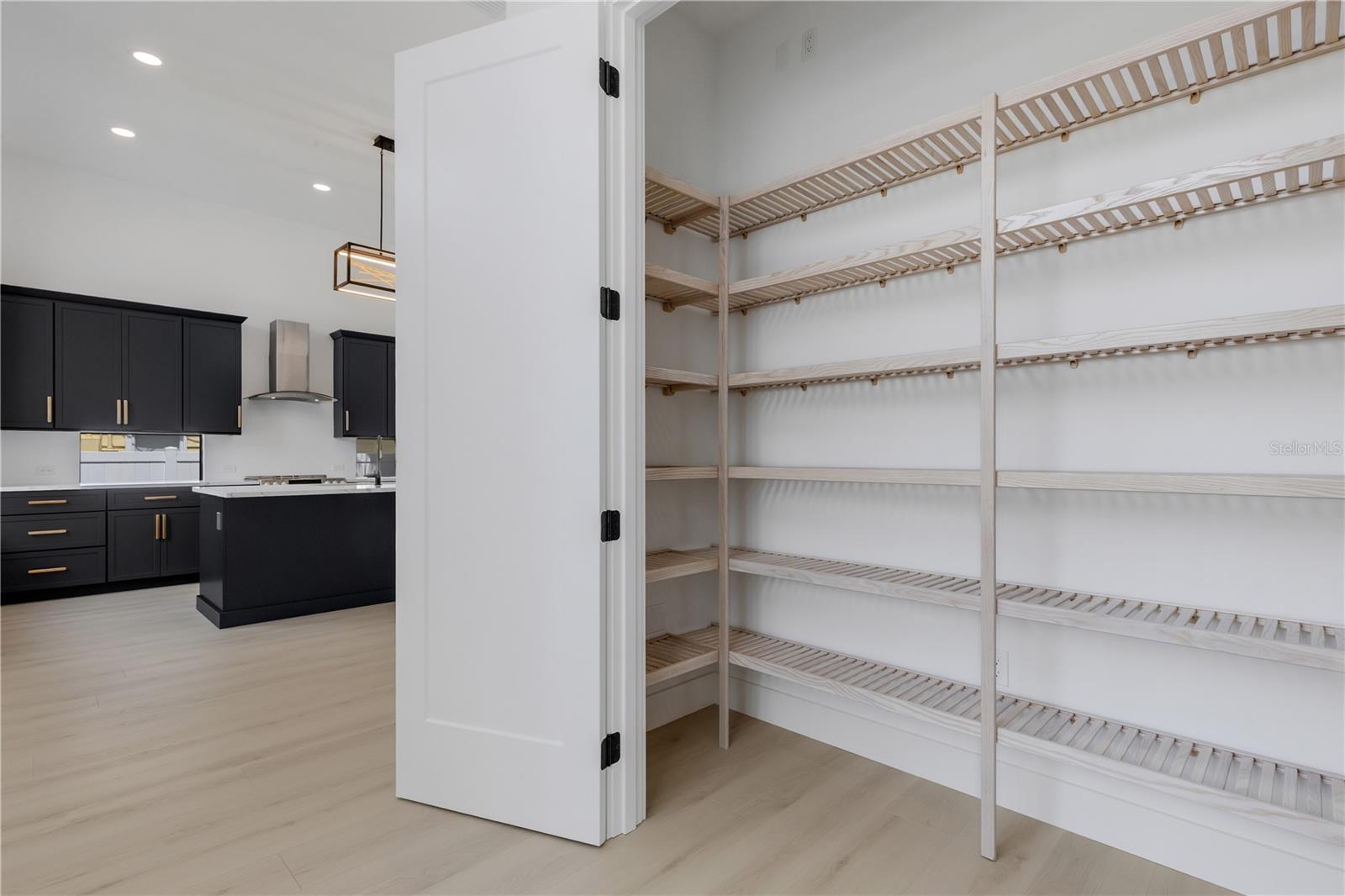 2069 HIBISCUS ST — photo 35
