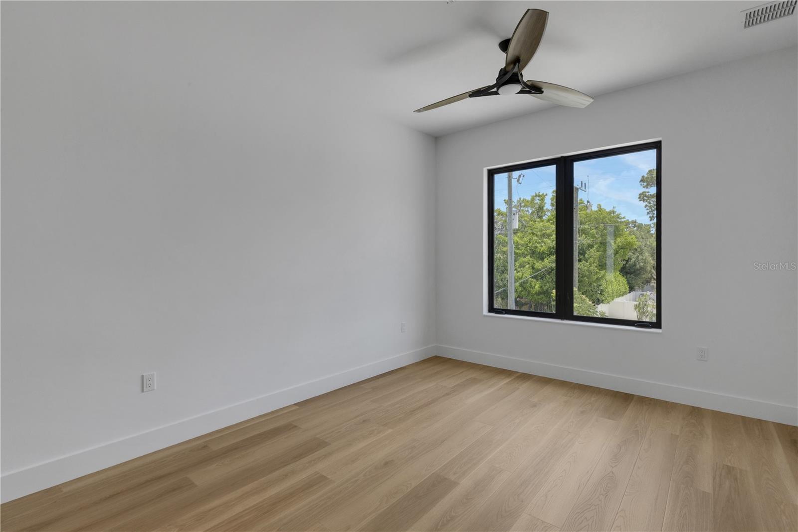 2079 HIBISCUS ST — photo 40