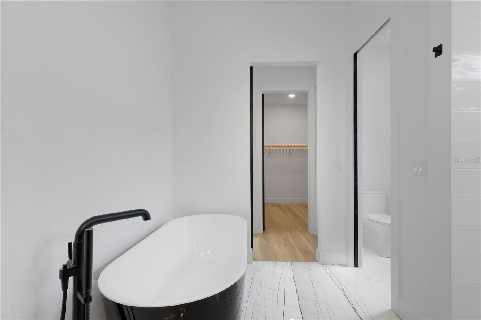 2079 HIBISCUS ST — photo 21