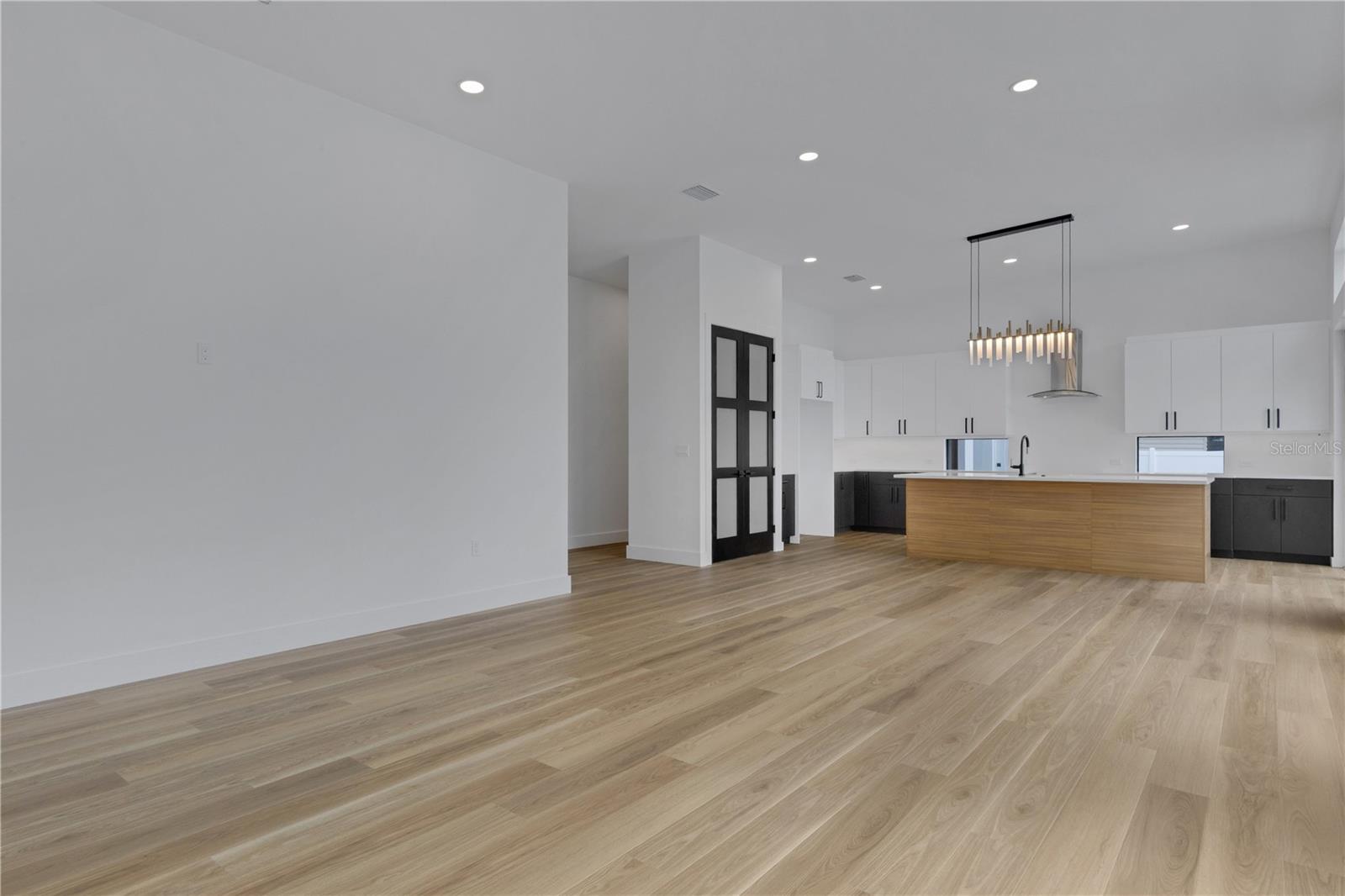 2079 HIBISCUS ST — photo 17