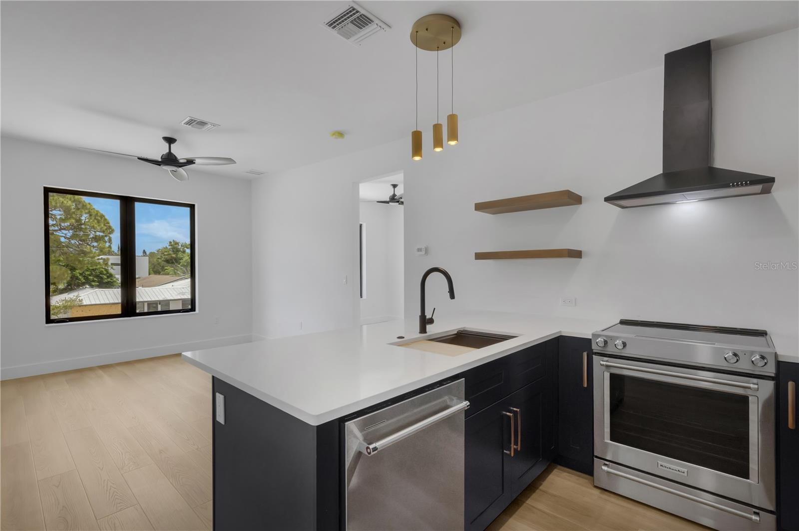 2079 HIBISCUS ST — photo 38