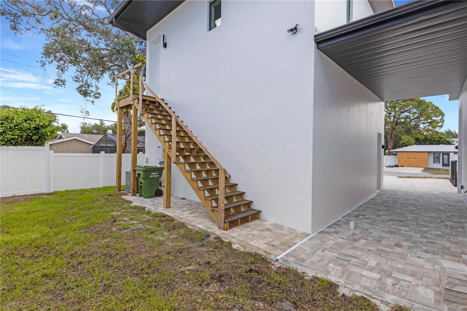 2079 HIBISCUS ST — photo 34