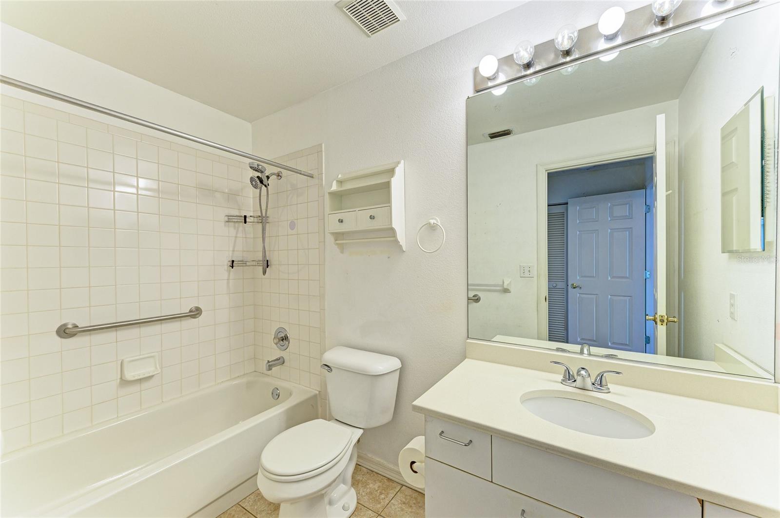 919 SPRING LAKES BLVD — photo 30