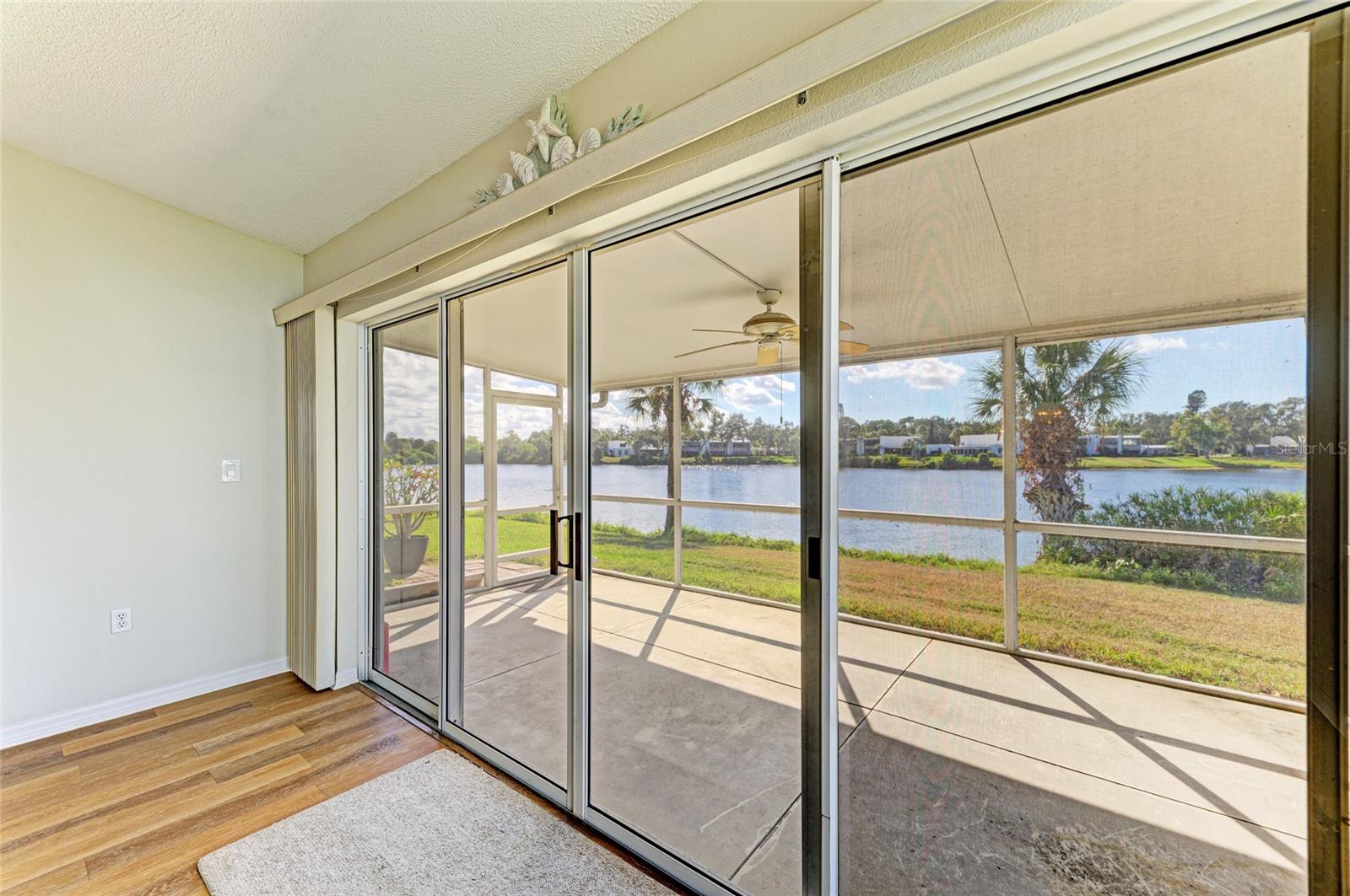 919 SPRING LAKES BLVD — photo 10