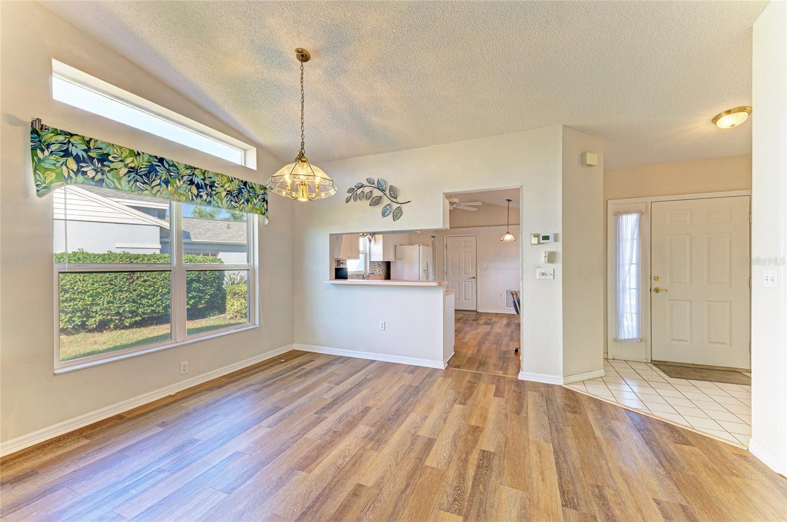 919 SPRING LAKES BLVD — photo 15