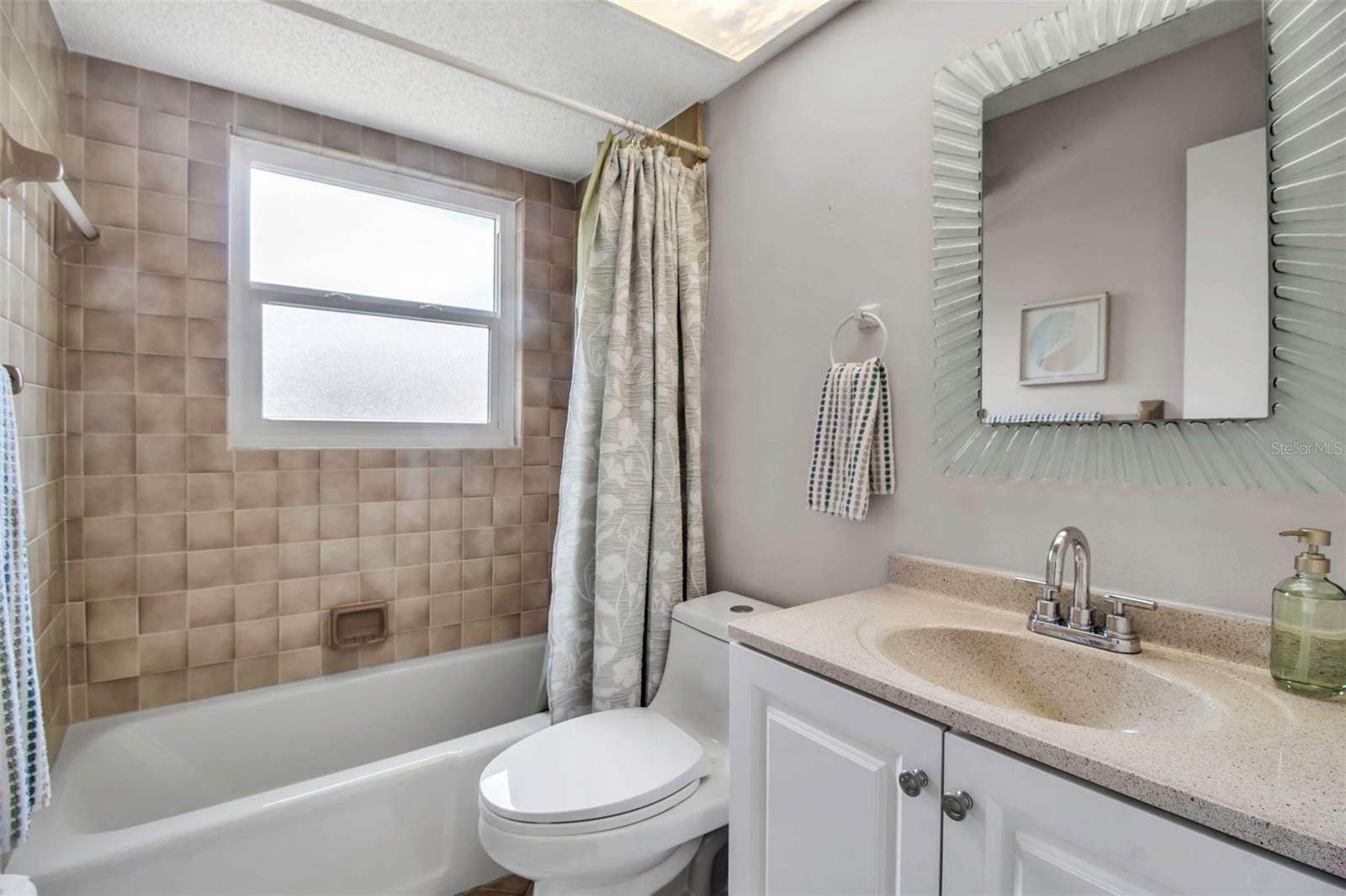 721 N JEFFERSON AVE #721 — photo 24