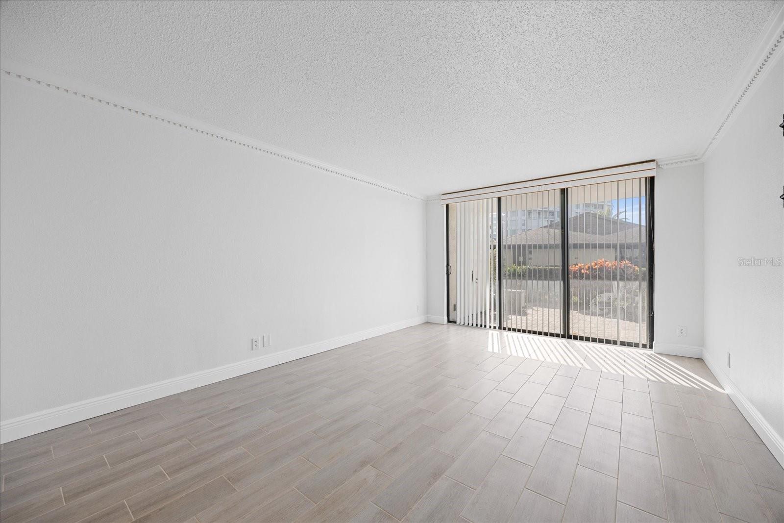 100 OAKMONT LN #101 — photo 18