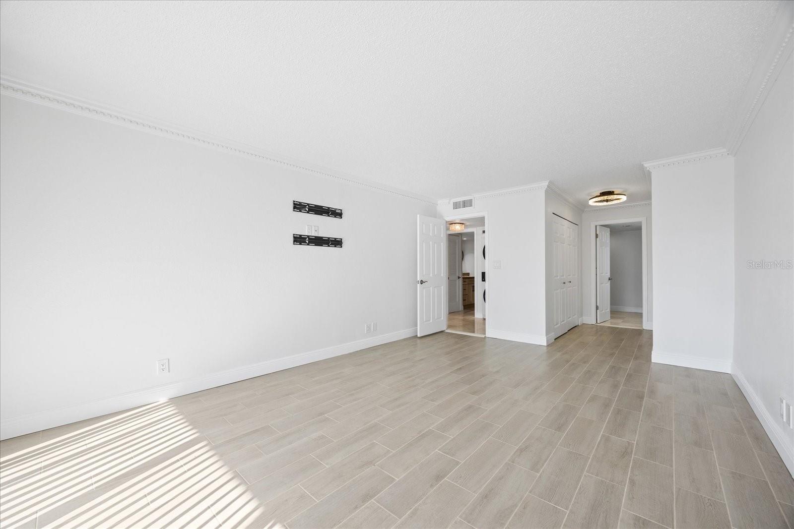 100 OAKMONT LN #101 — photo 17