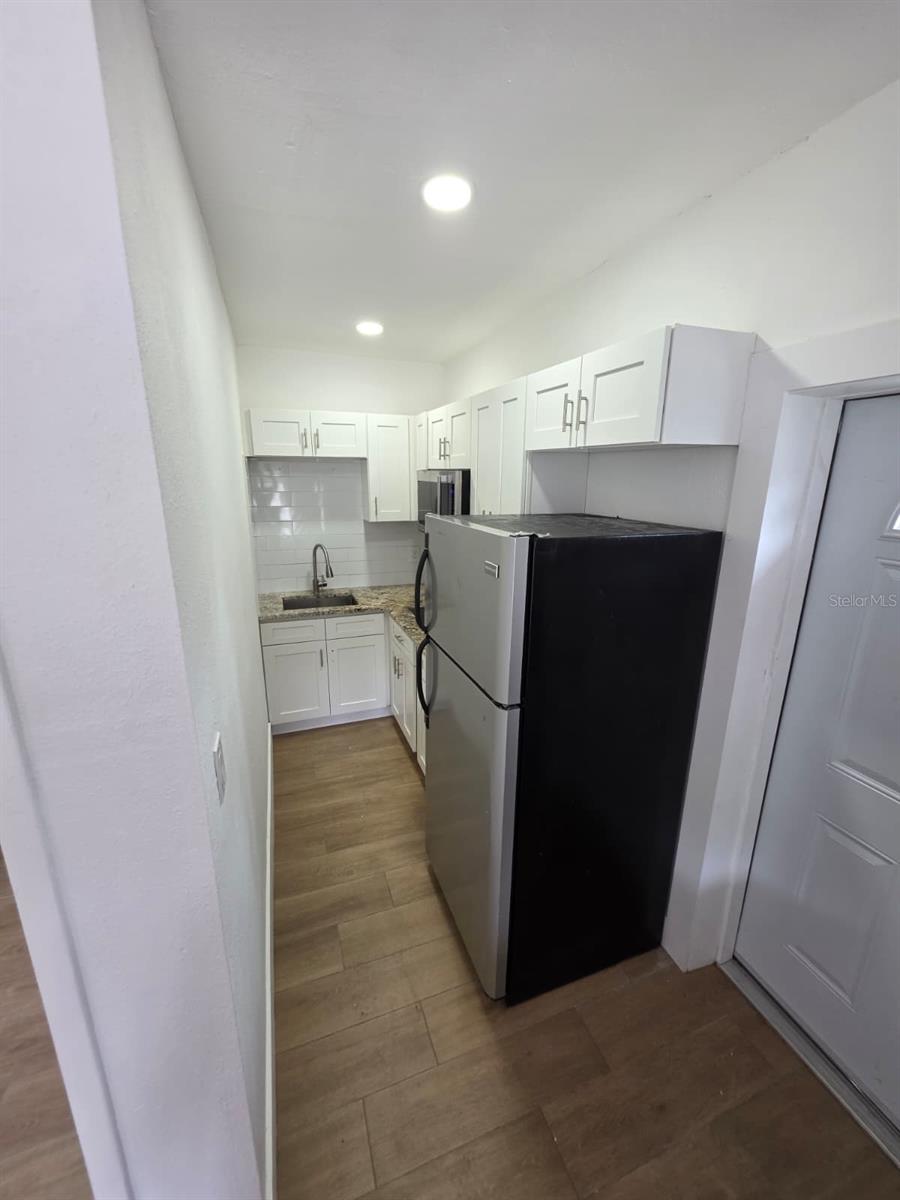 1614 N WASHINGTON AVE — photo 5