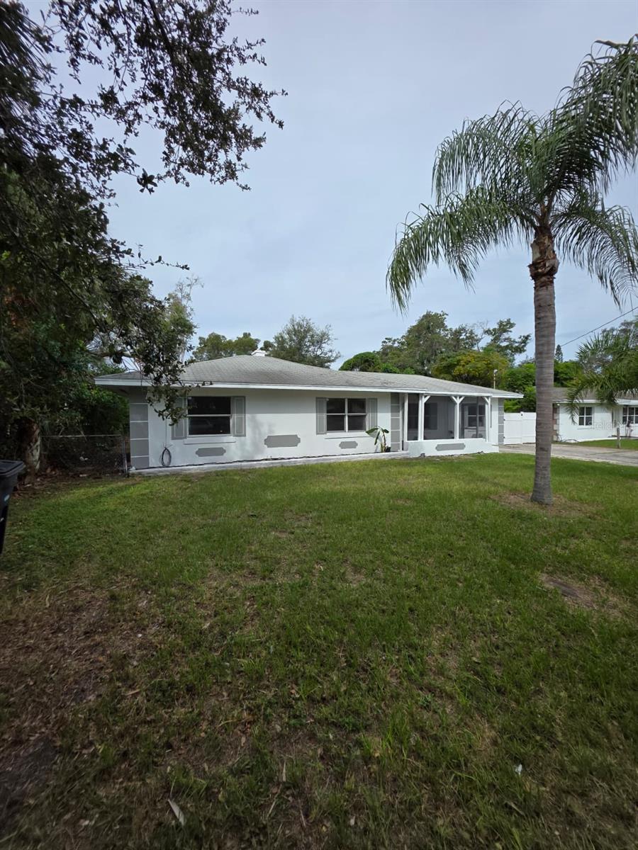 1614 N WASHINGTON AVE — photo 38