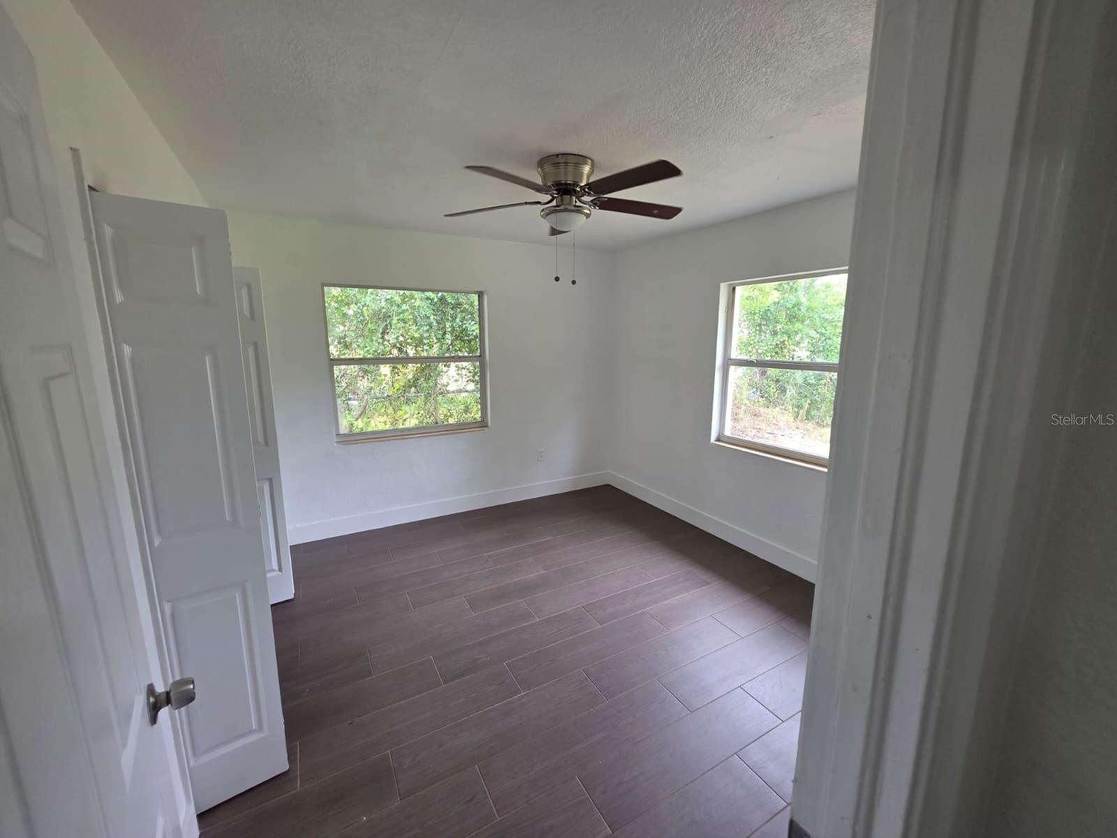 1614 N WASHINGTON AVE — photo 23