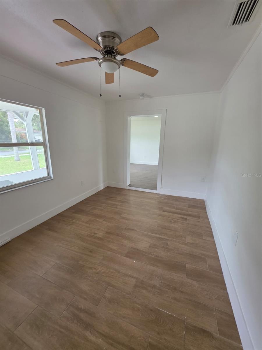 1614 N WASHINGTON AVE — photo 8