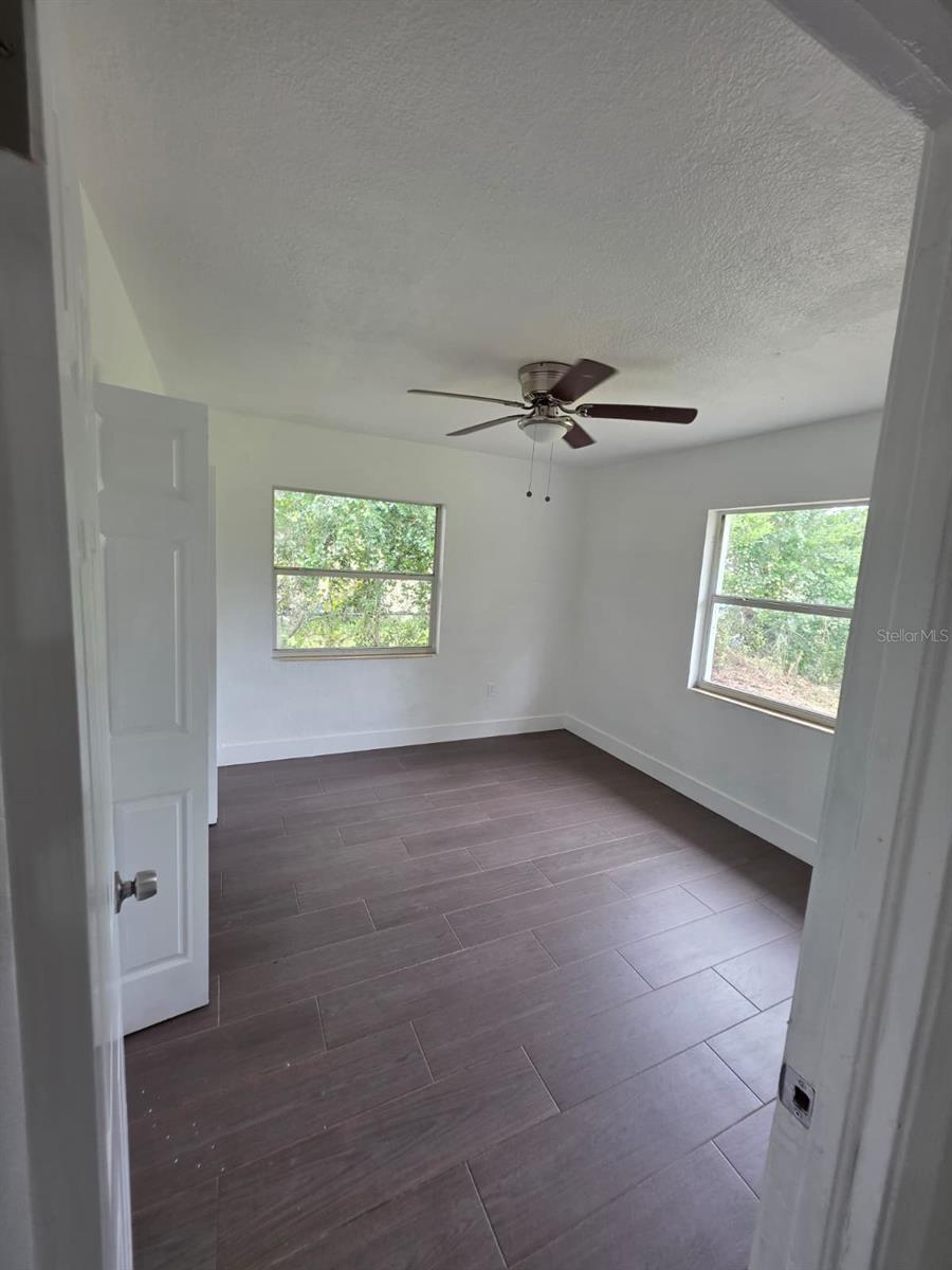 1614 N WASHINGTON AVE — photo 22