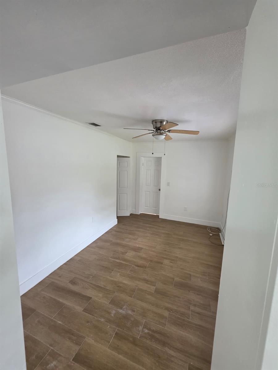 1614 N WASHINGTON AVE — photo 10