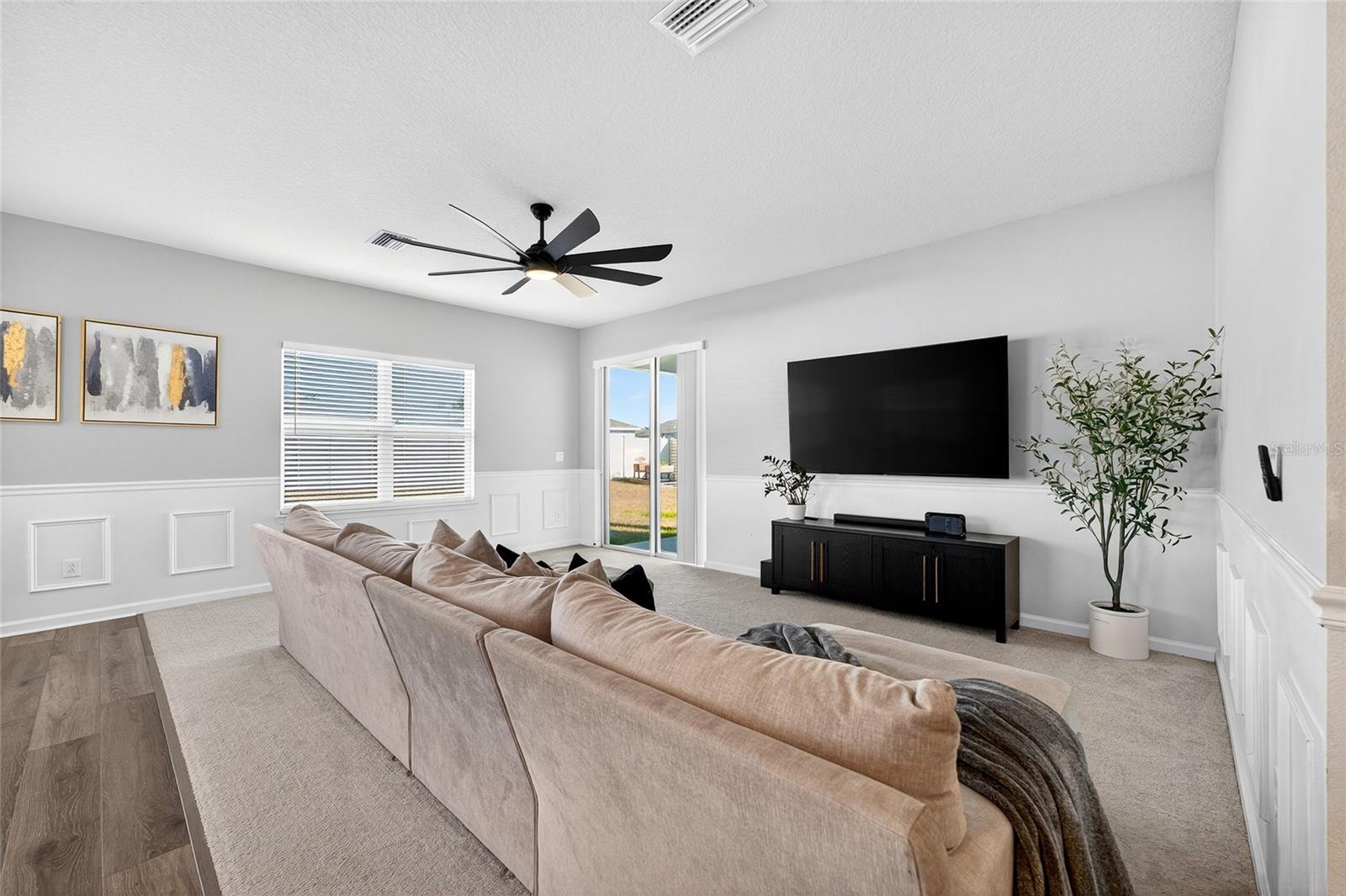10196 AGAVE CT — photo 9