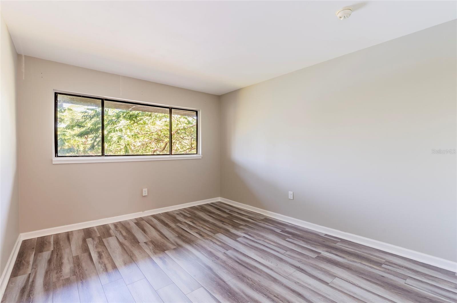 735 S VILLAGE DR N #206 — photo 19