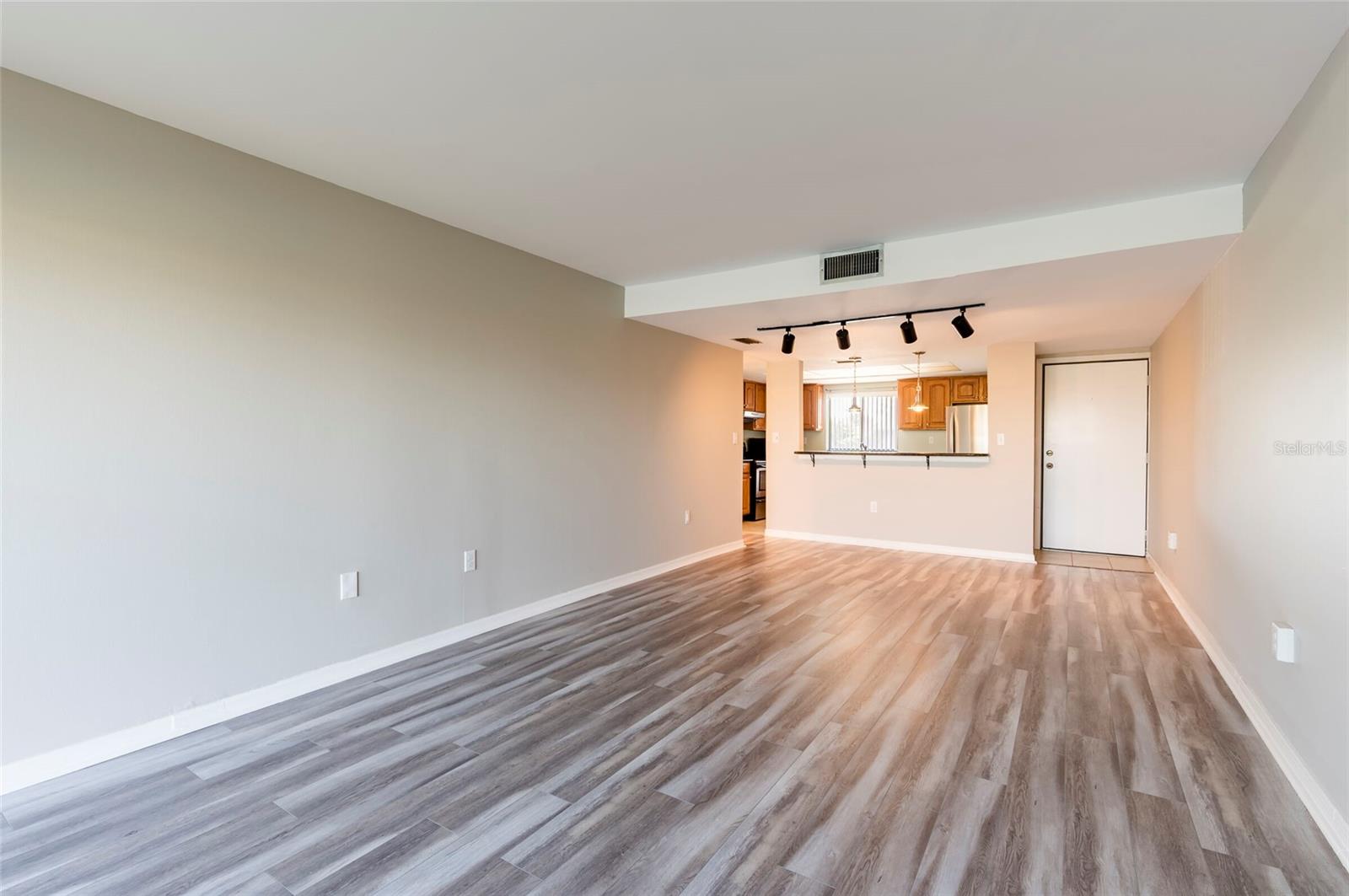 735 S VILLAGE DR N #206 — photo 18