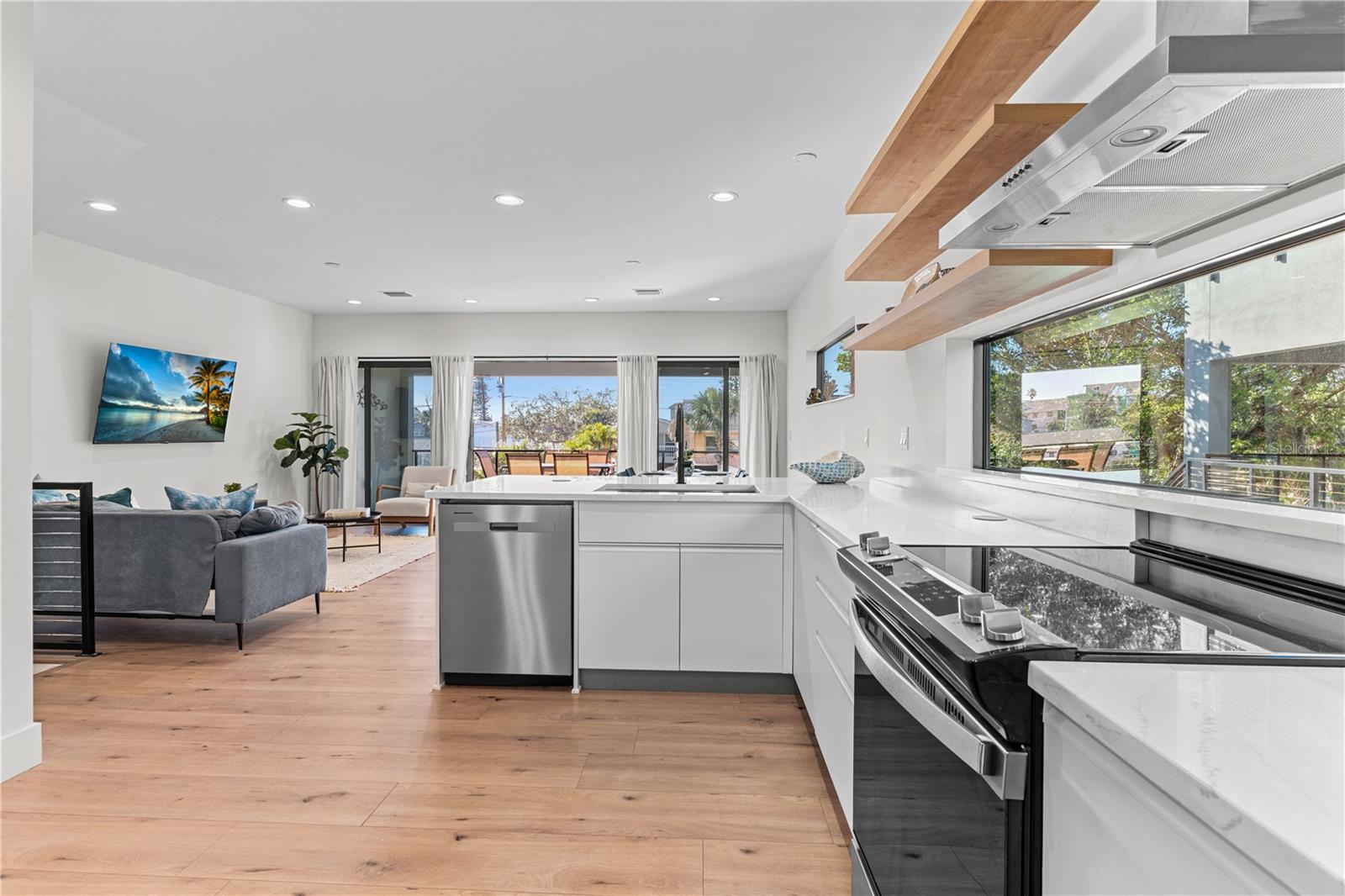 2200 BAY BLVD #B — photo 17
