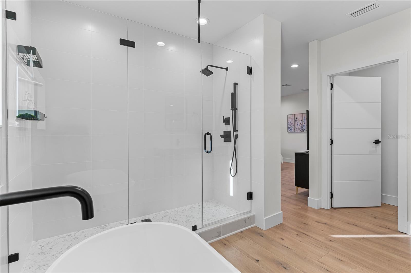 2200 BAY BLVD #B — photo 50