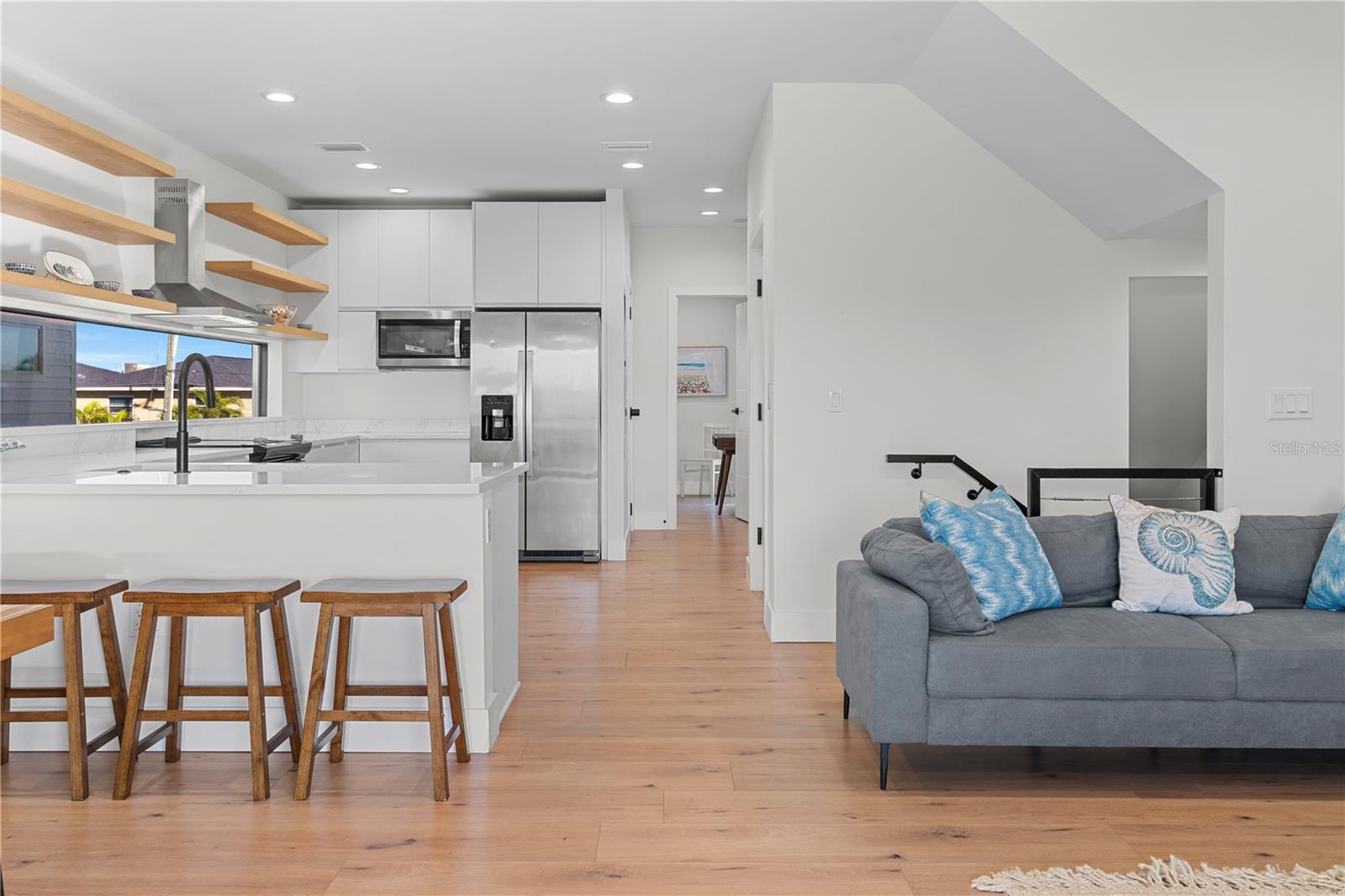 2200 BAY BLVD #B — photo 31