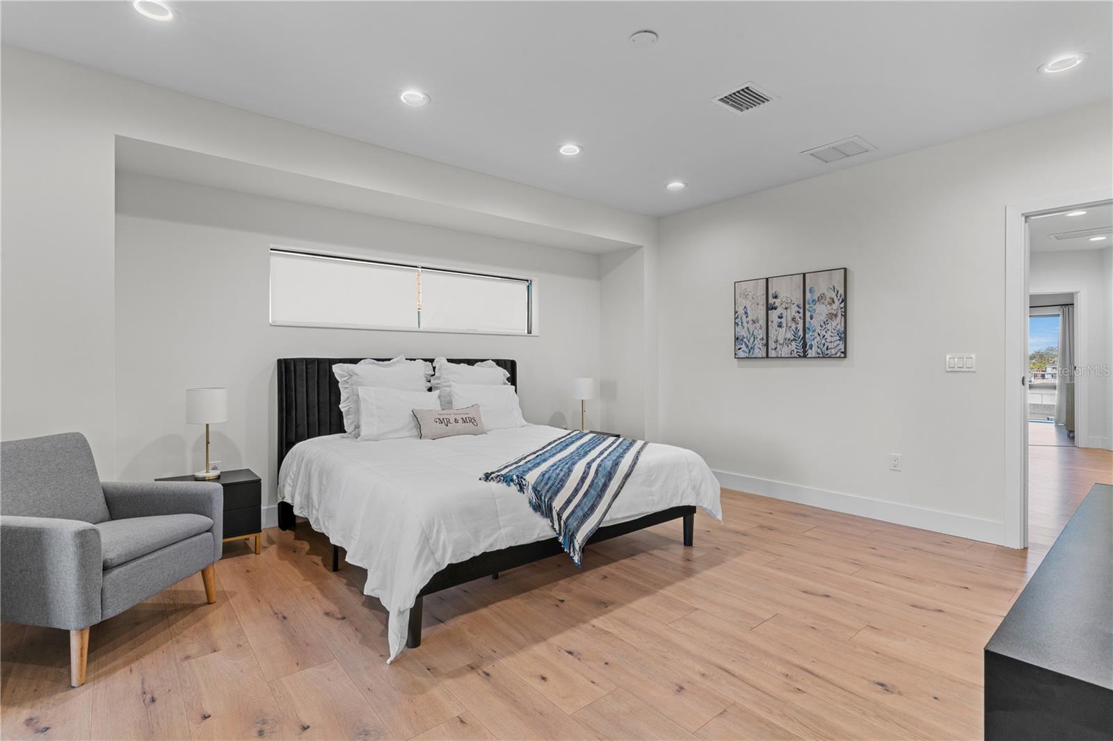 2200 BAY BLVD #B — photo 43