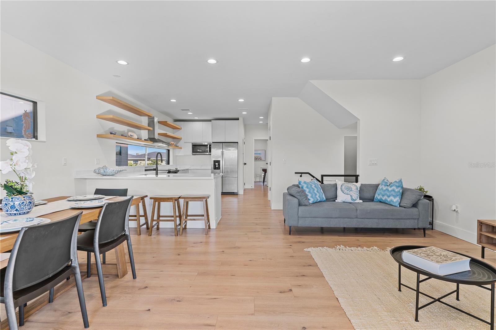 2200 BAY BLVD #B — photo 29